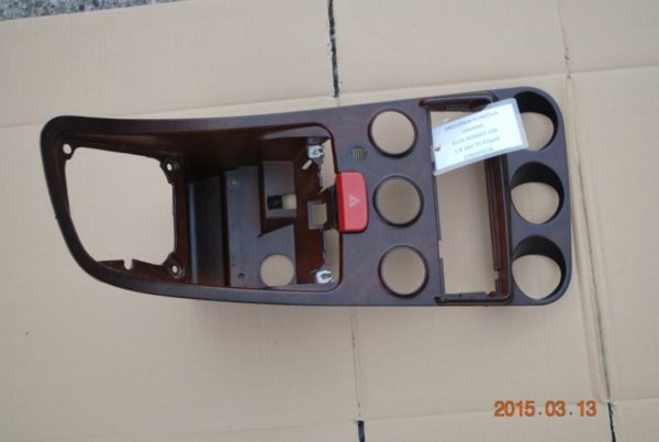 konzola-sredisnja-alfa-romeo-drvena-156-97-02-god-156033278-oglas-14785478-slika-48238806